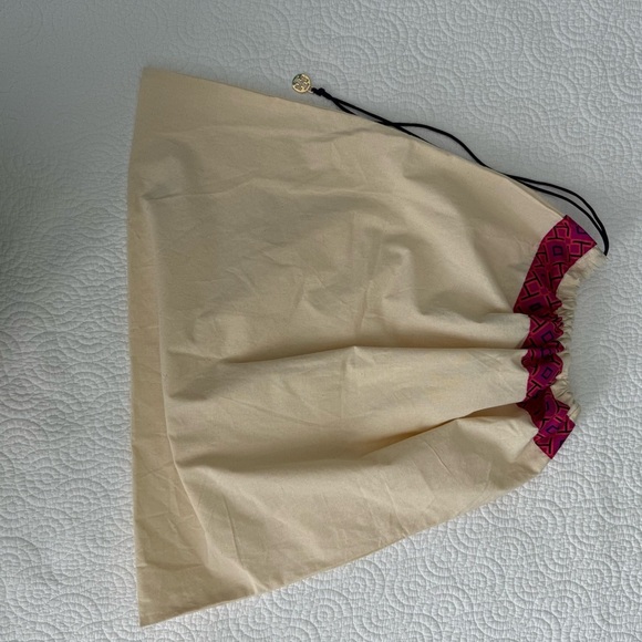 Large Tory Burch Dust Bag - Picture 4 of 4